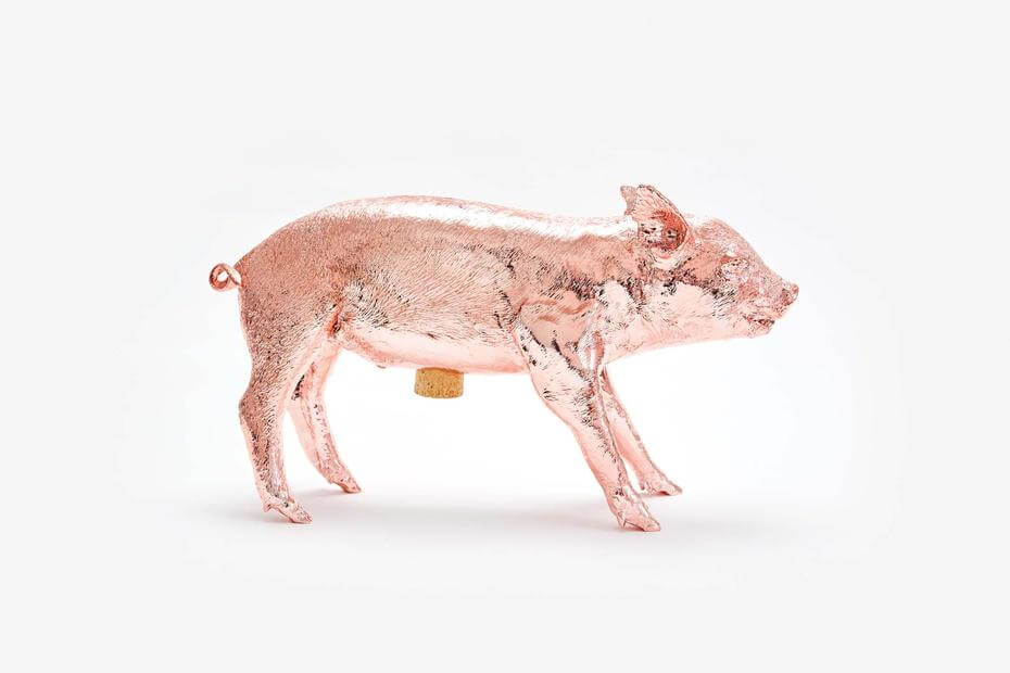 REALITY BANK IN THE FORM OF A PIG