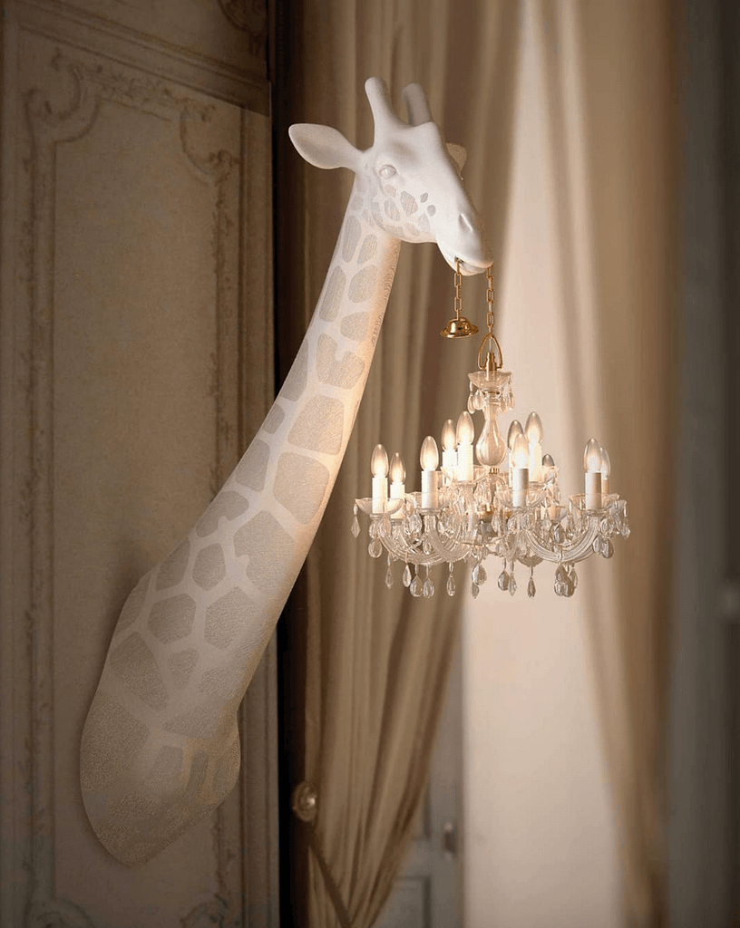 Giraffe in Love Wall Lamp