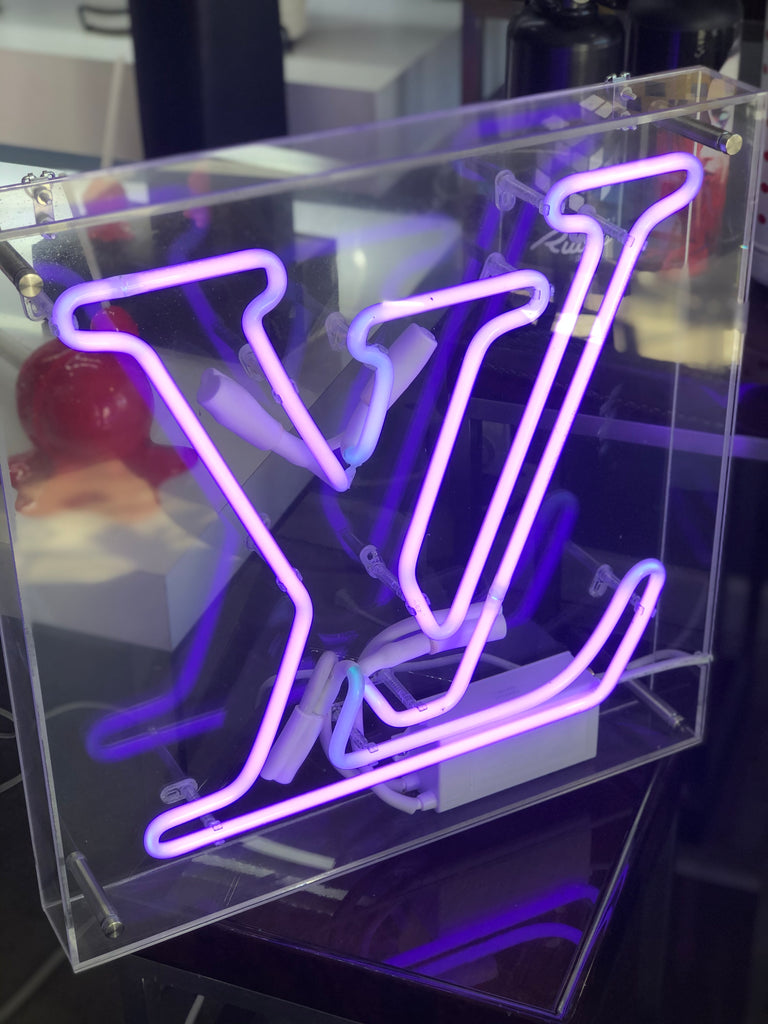 LV (Louis Vuitton) Logo Neon Sign – ZPLneon